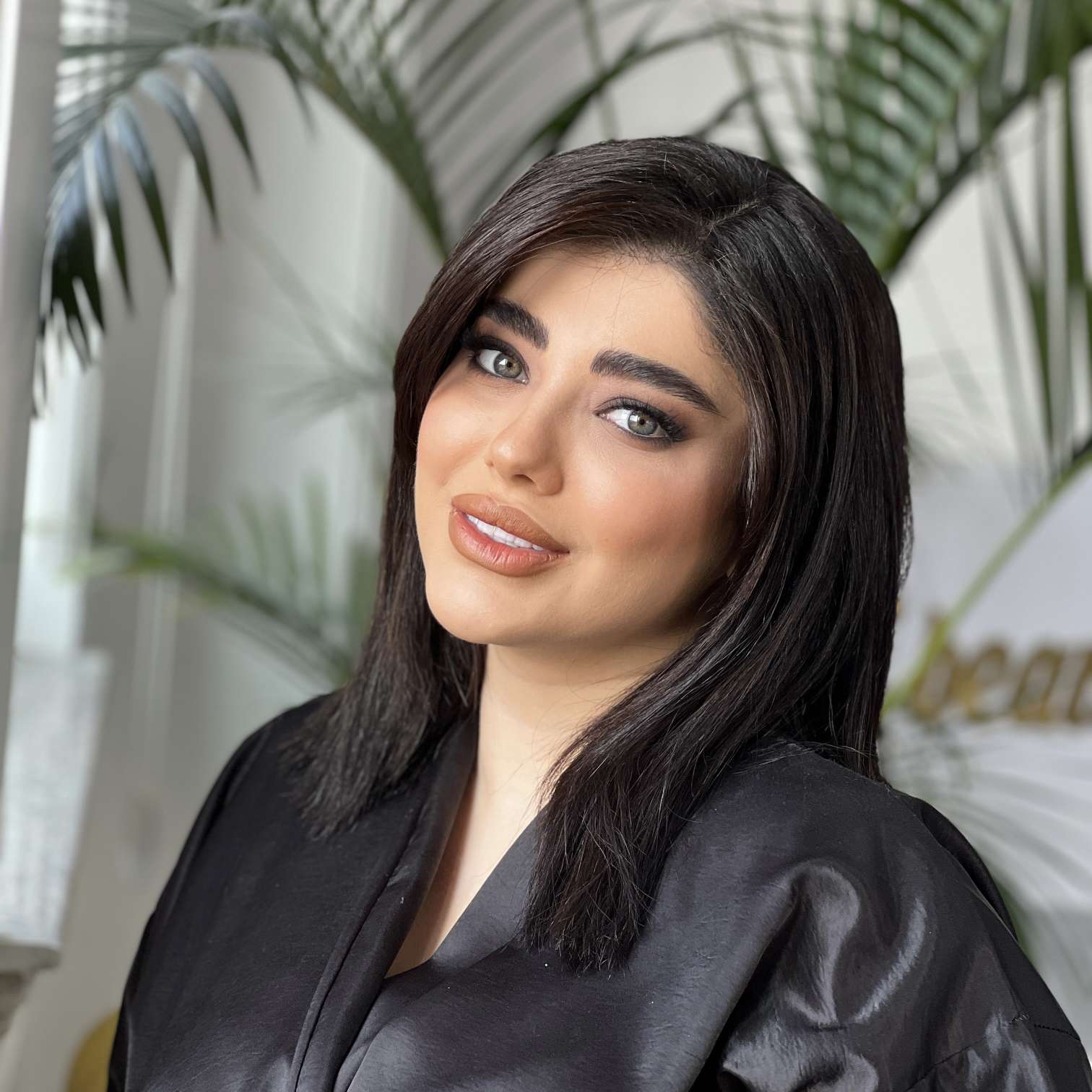 میکاپ همراه